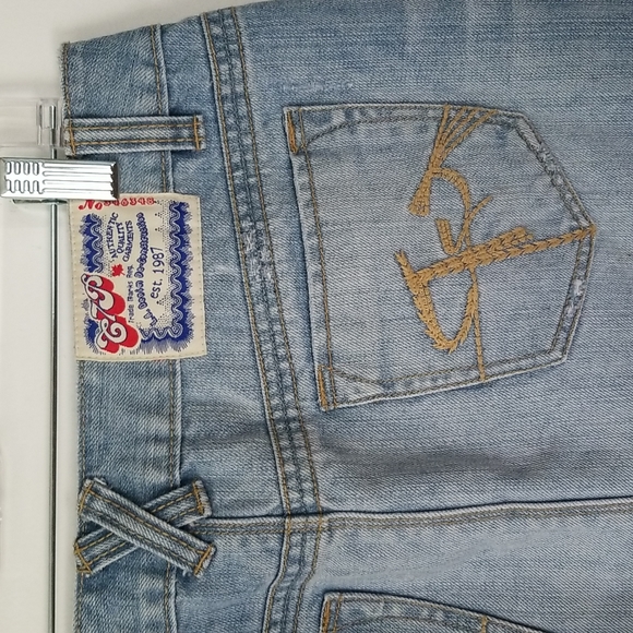 Chip and Pepper distressed denim mini skirt - Picture 10 of 15